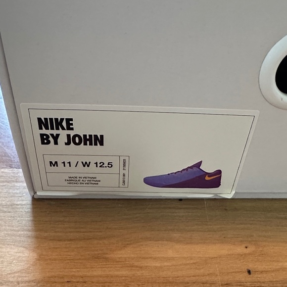 Nike Men's Blue and Yellow Athletic Shoes - Picture 4 of 6